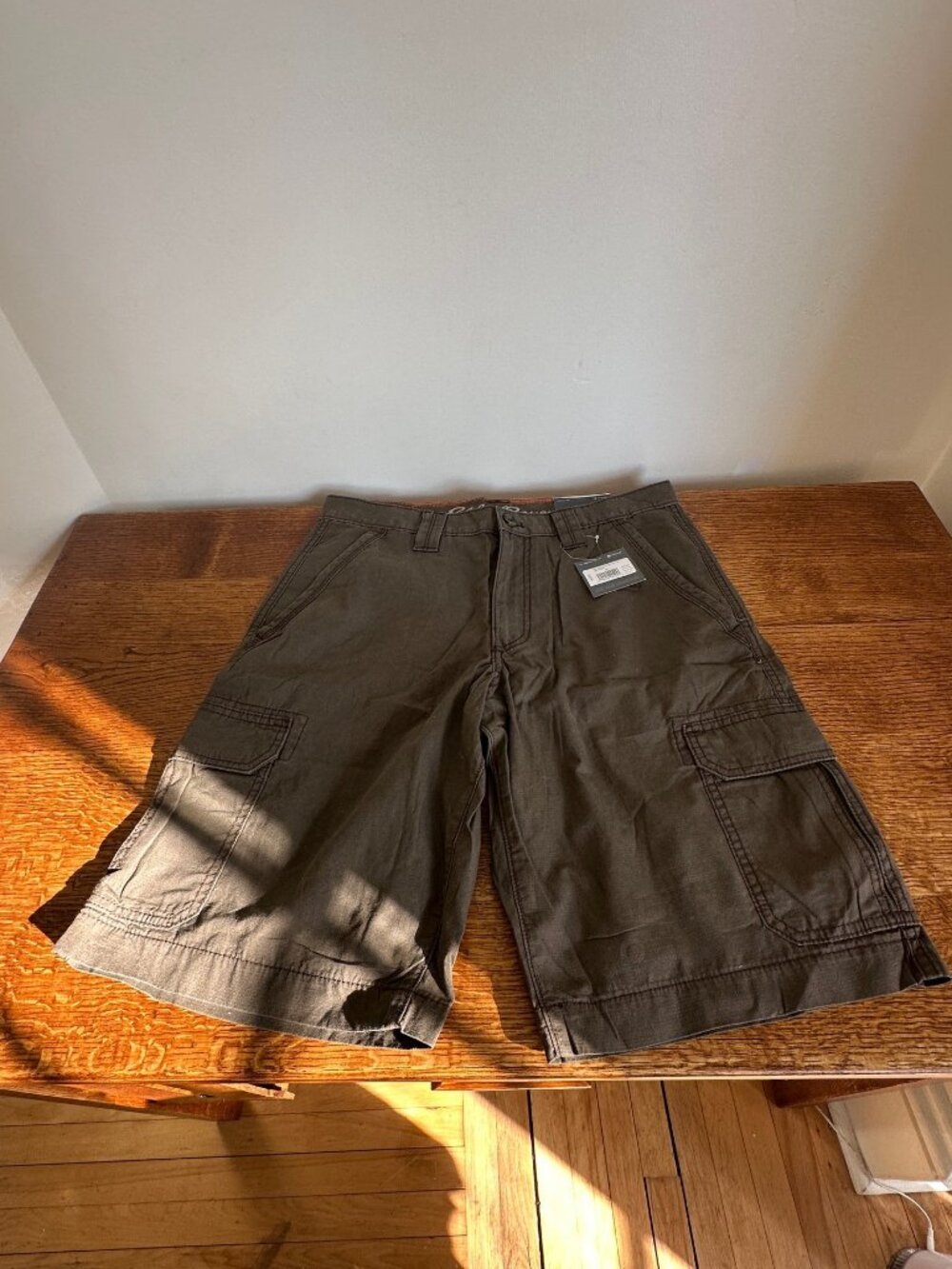 EDDIE BAUER TIMBERLINE RIPSTOP SHORTS SIZE 32 BRAND NEW WITH TAGS MSRP$49.99 USD